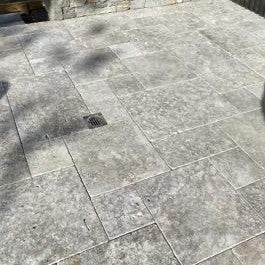 Silver Tumbled Travertine French Pattern 30mm