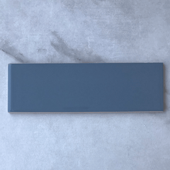 Caprichosa Subway Blue Gloss 82X257mm