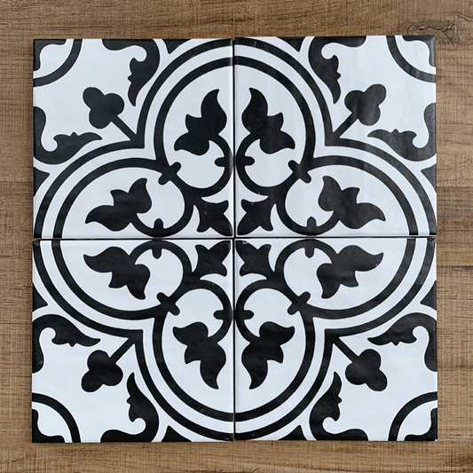 Cordoba Clover Black and White 150x150mm